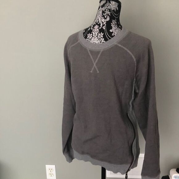 Men’s Small Lululemon longsleeve top - Picture 1 of 2